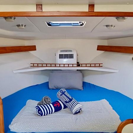 Cozy Private Two Rooms Yacht In Barcelona - Boat In Port Forum Сан-Адріа-де-Бесос Екстер'єр фото